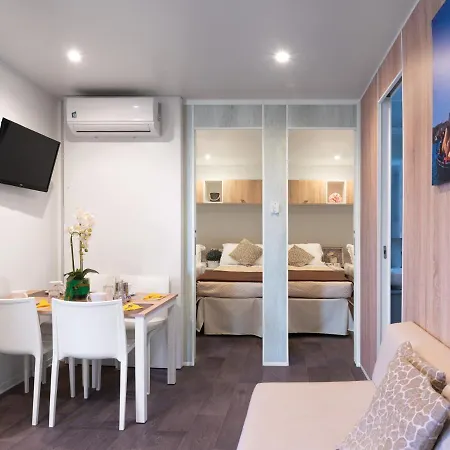 Internazionale - Family Village 3*