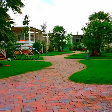 Internazionale - Family Village Semesterpark 3*