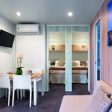 Internazionale - Family Village Semesterpark 3*